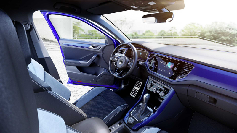 Illustration for article titled The 2019 Volkswagen T-Roc R Is the Big Golf R With 296 HP for the Whole Family